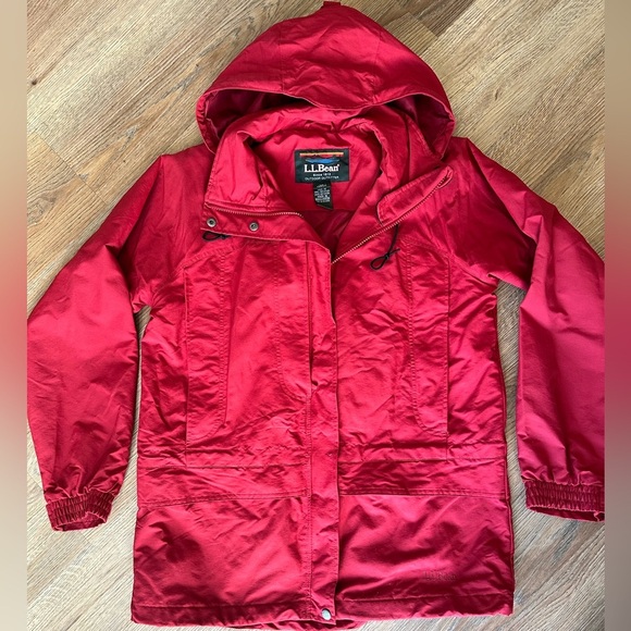 Vintage 90/00s  Red L.L.Bean nylon coat, women’s medium - Picture 1 of 7